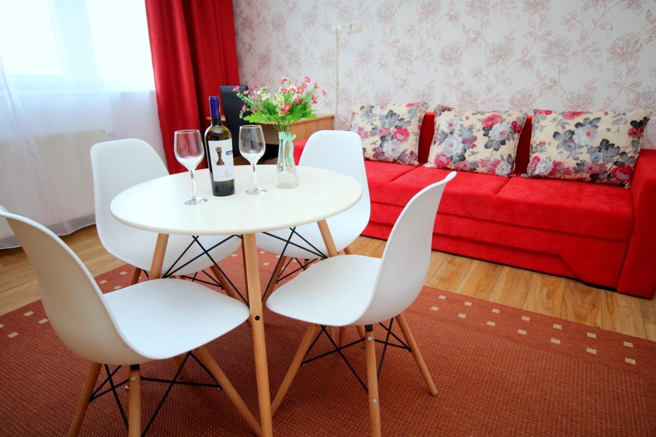 Flowers Apartments ティミショアラ エクステリア 写真
